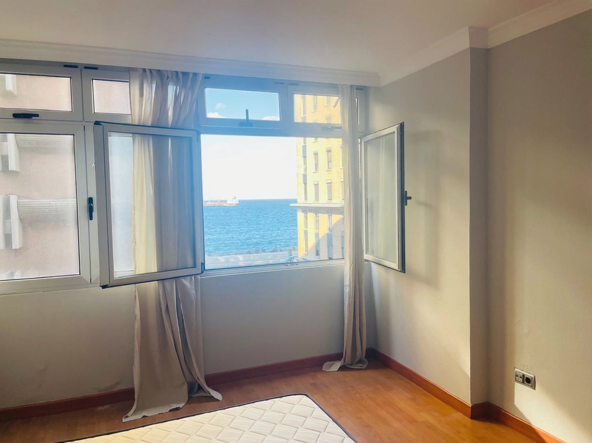 Appartement en première ligne de plage à Las Palmas de Gran Canaria — Chambre