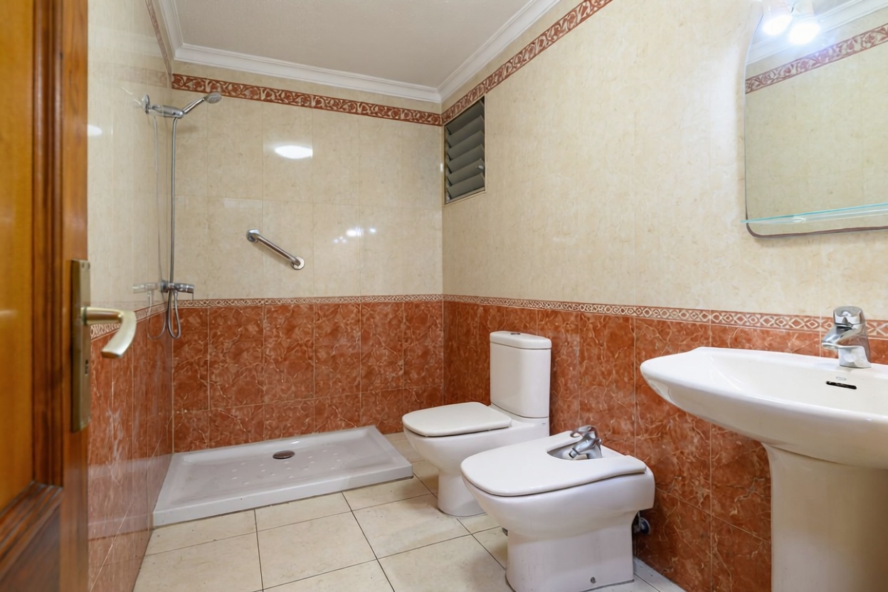 Appartement en première ligne de plage à Las Palmas de Gran Canaria — Sanitaires