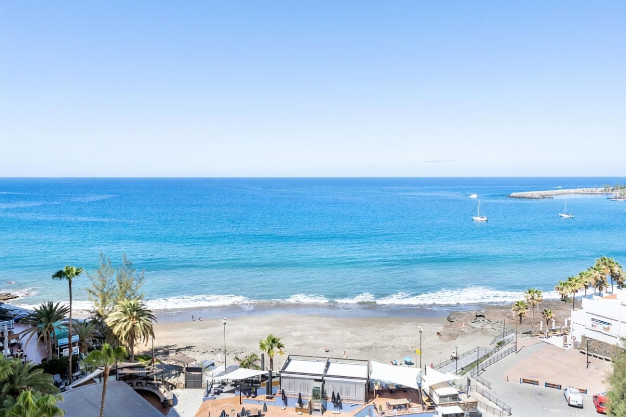 Apartamento em primeira linha de praia em Mogán