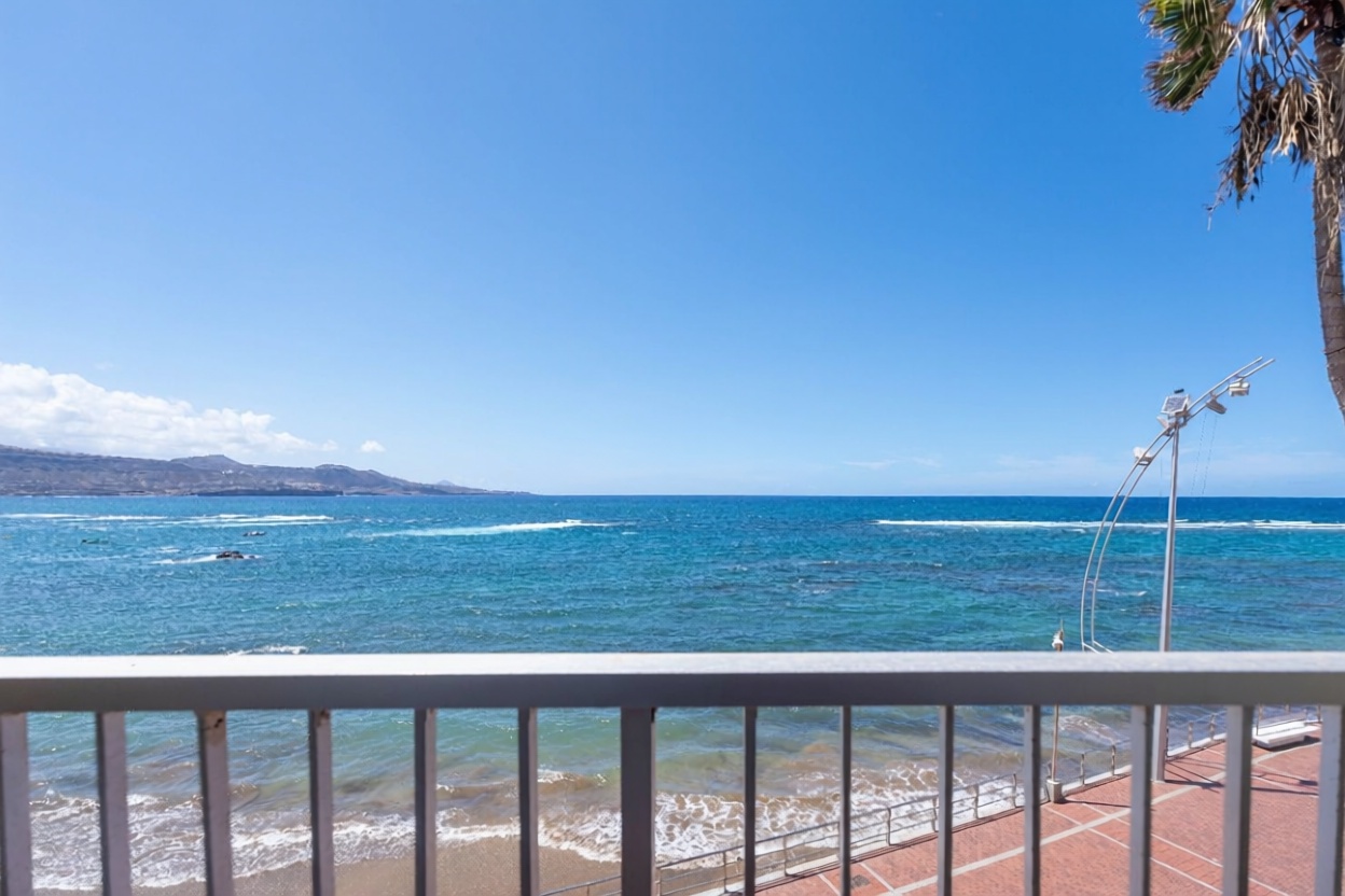 Квартира первая линия пляжа в Las Palmas de Gran Canaria — Морской вид