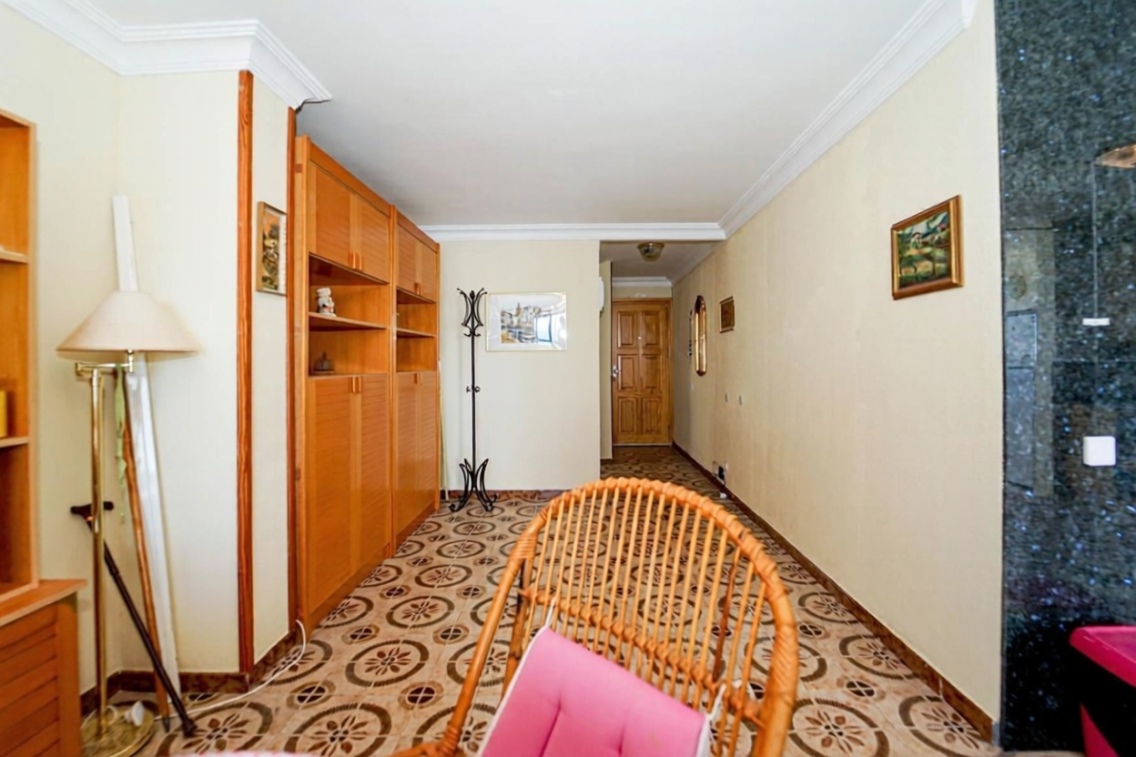 Beachfront flat in Mogán — Living room