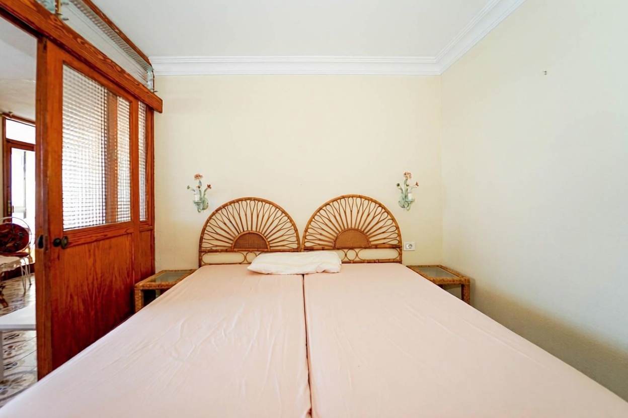 Beachfront flat in Mogán — Bathroom