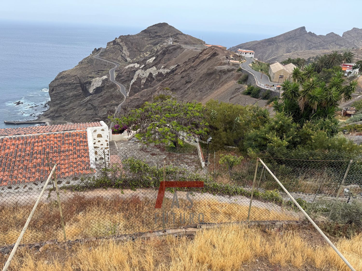 Chalet zum Verkauf mit direktem Strandzugang in La Gomera