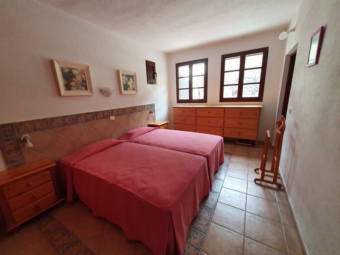 Chalet with direct beach access in Valverde — Bedroom