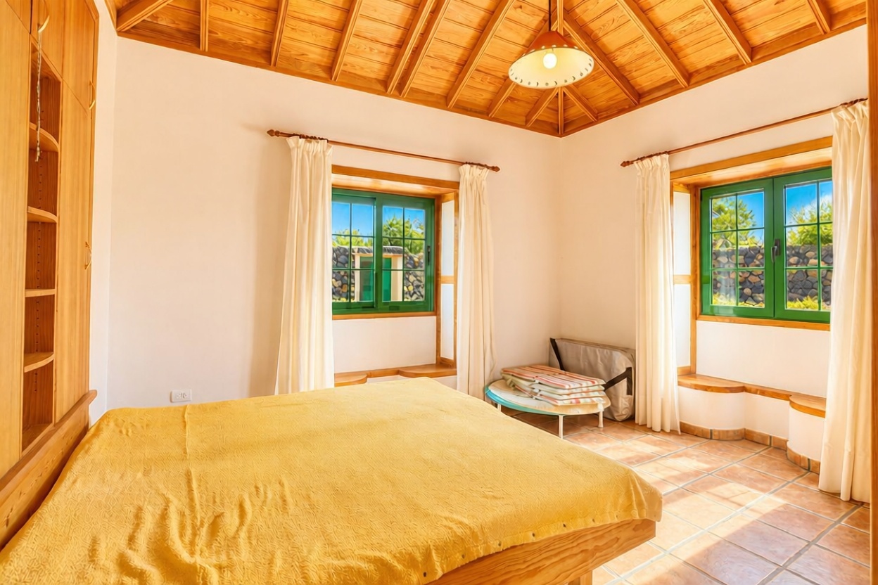 Chalet con acceso directo a playa en La Palma — Dormitorio