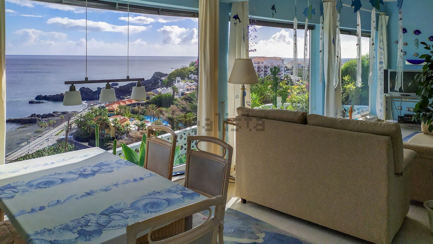 Chalet for sale with direct beach access in Breña Baja