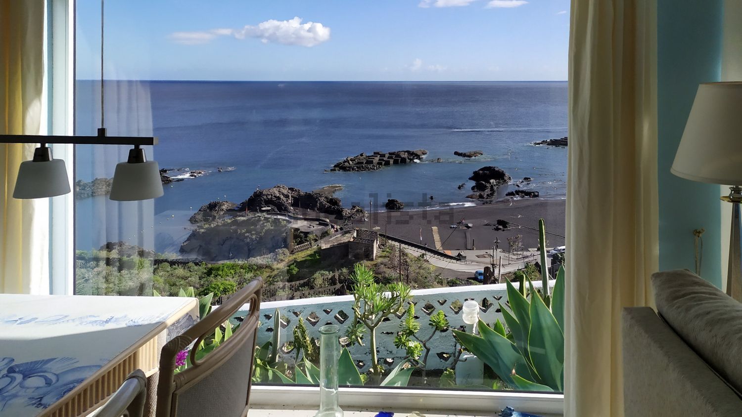 Chalet for sale with direct beach access in Breña Baja