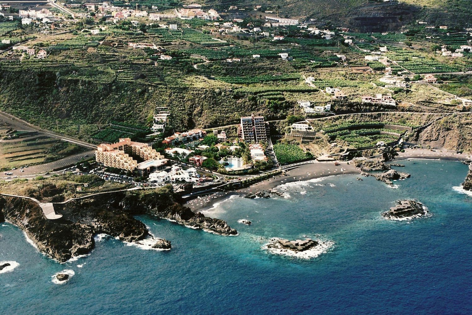 Chalet for sale with direct beach access in Breña Baja