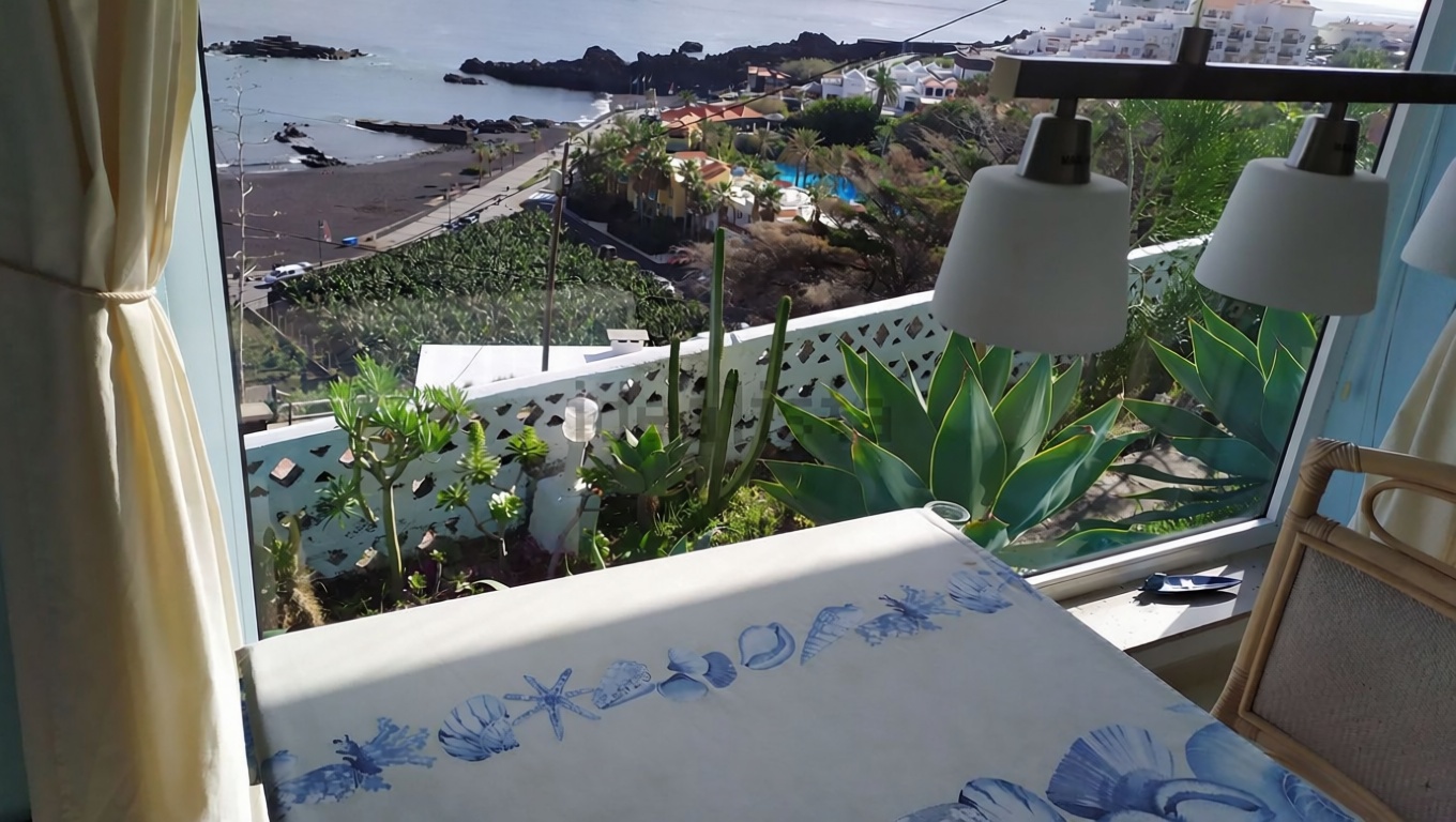 Chalet with direct beach access in Breña Baja — Kitchen
