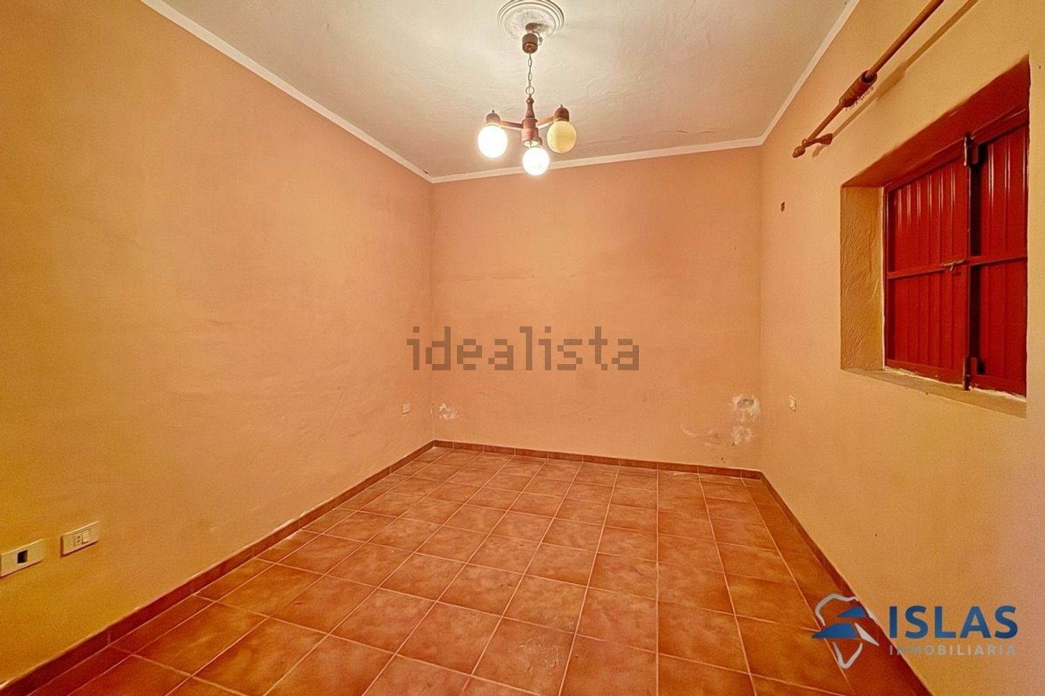 Haus zum Verkauf mit direktem Strandzugang in La Palma