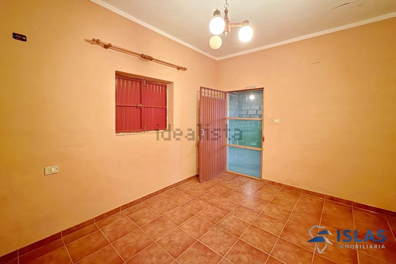 Haus zum Verkauf mit direktem Strandzugang in La Palma