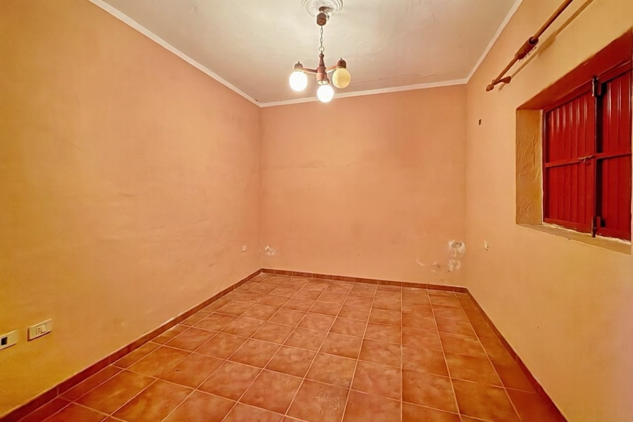 House with direct beach access in La Palma — Bedroom