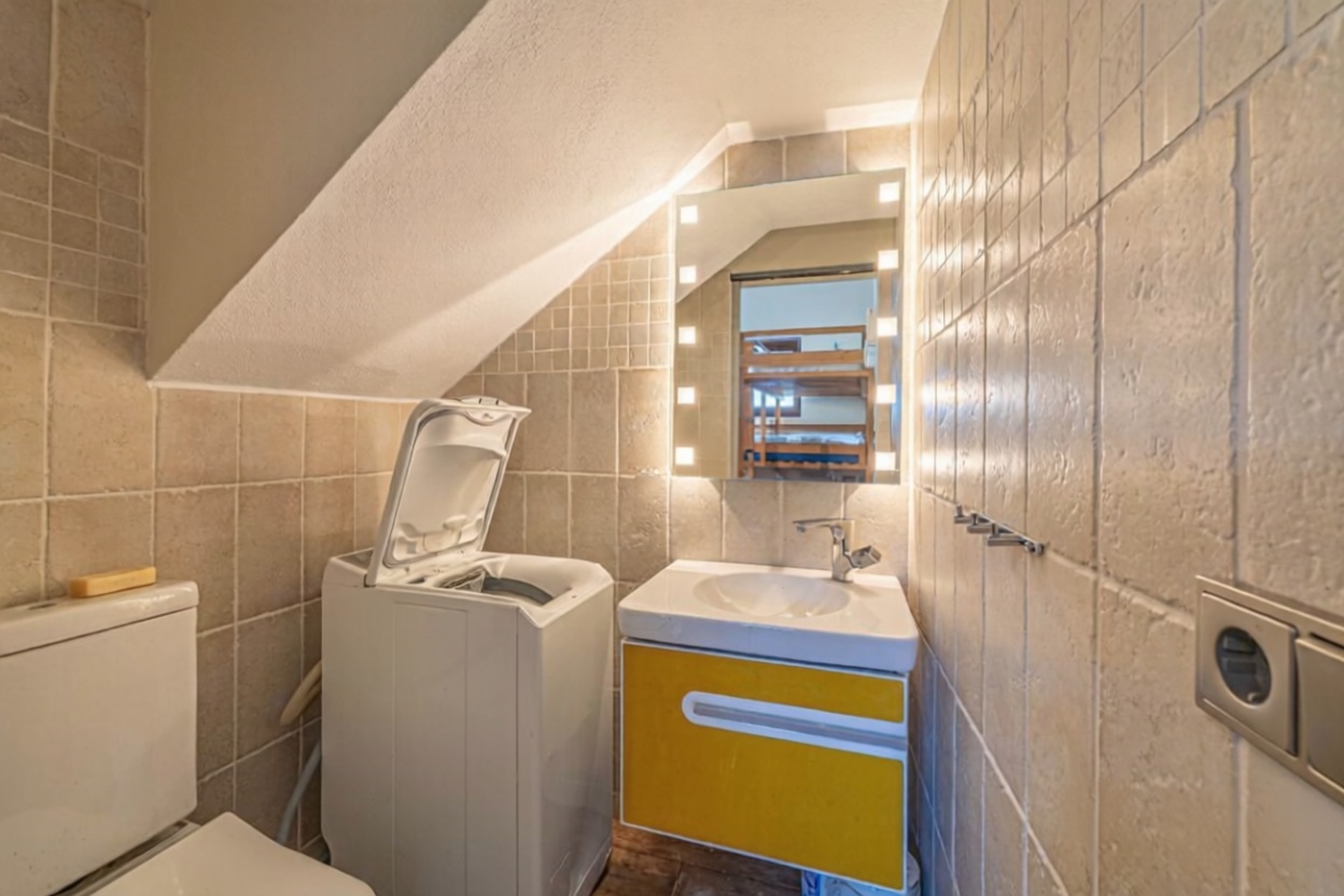 Chalet with direct beach access in La Palma — Bathroom