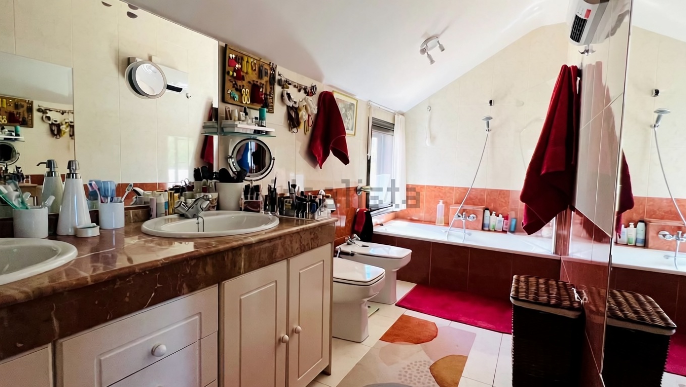 Chalet with direct beach access in Puerto de la Cruz — Bathroom