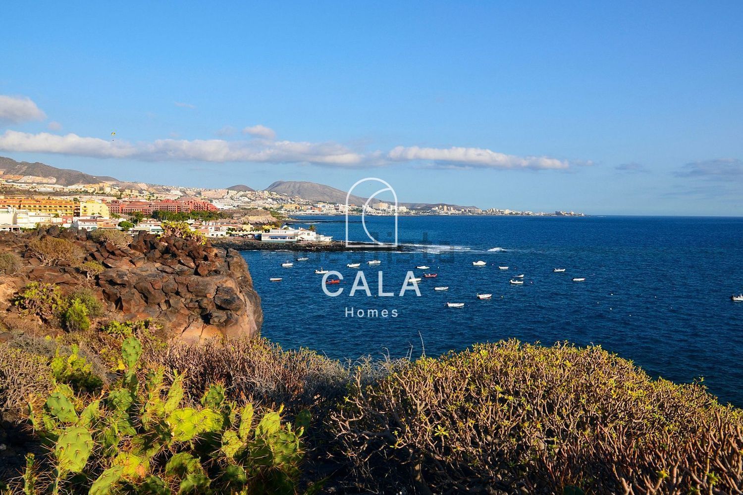 Chalet with direct beach access in Adeje — Sea view