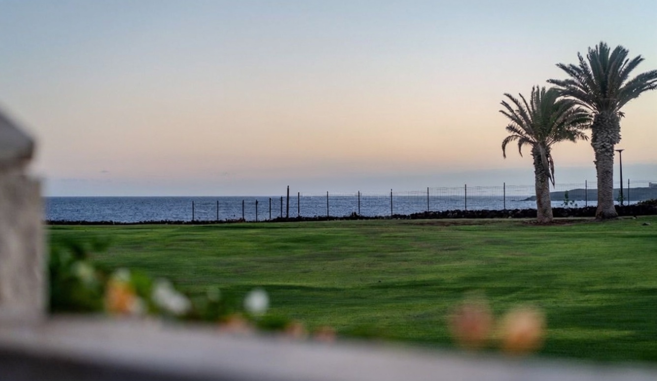 Chalet con acceso directo a playa en Arona — Vista mar