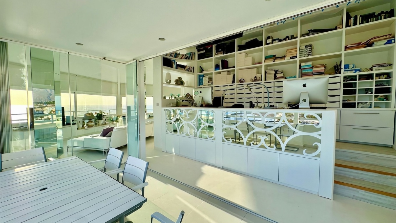 Apartamento em primeira linha de praia em Playa las Américas