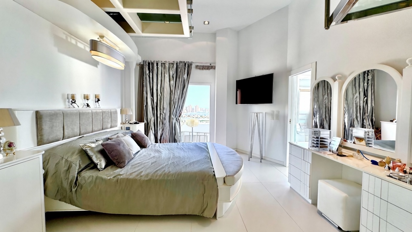 Apartamento em primeira linha de praia em Playa las Américas — Quarto