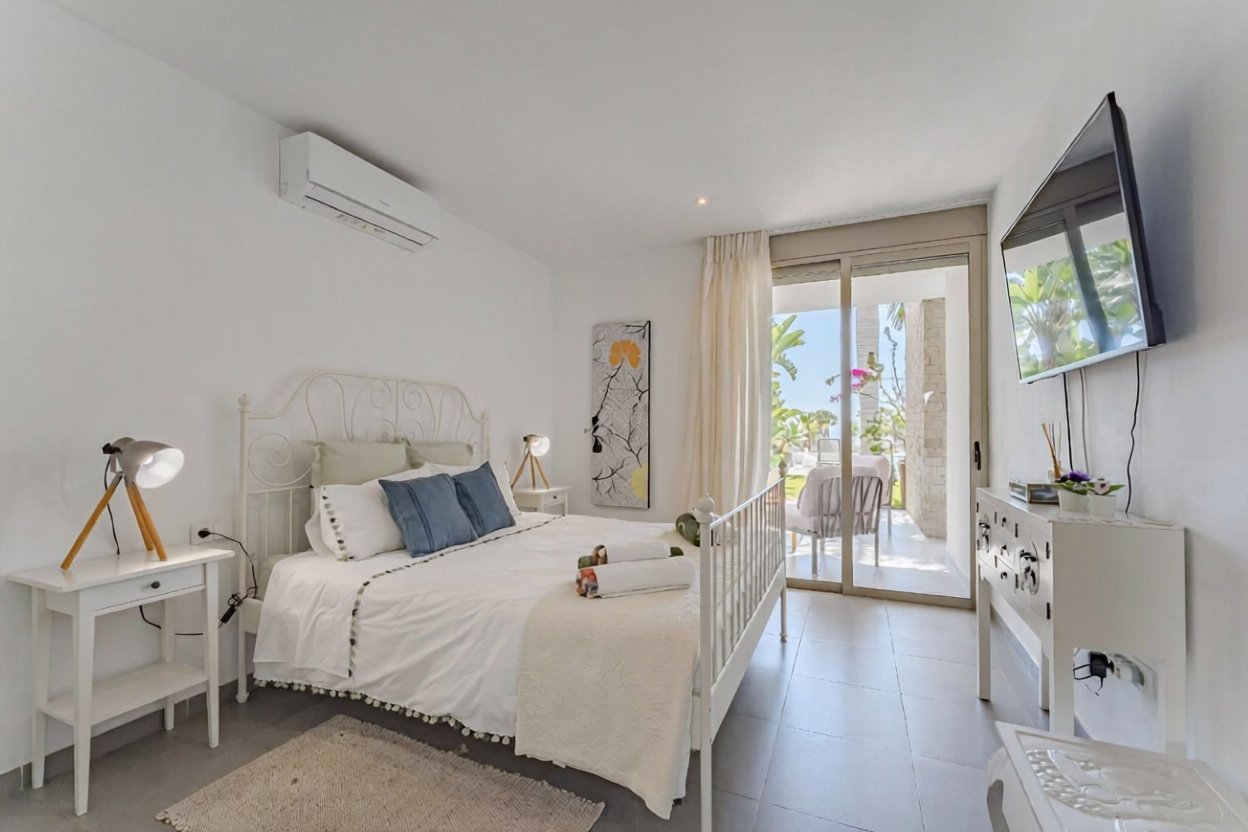Chalet con acceso directo a playa en Adeje — Dormitorio