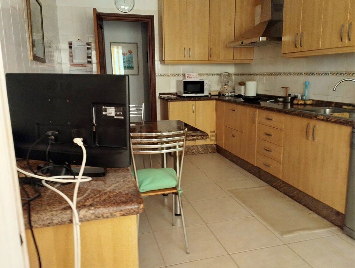 Piso en primera línea de playa en Los Cristianos — Cocina