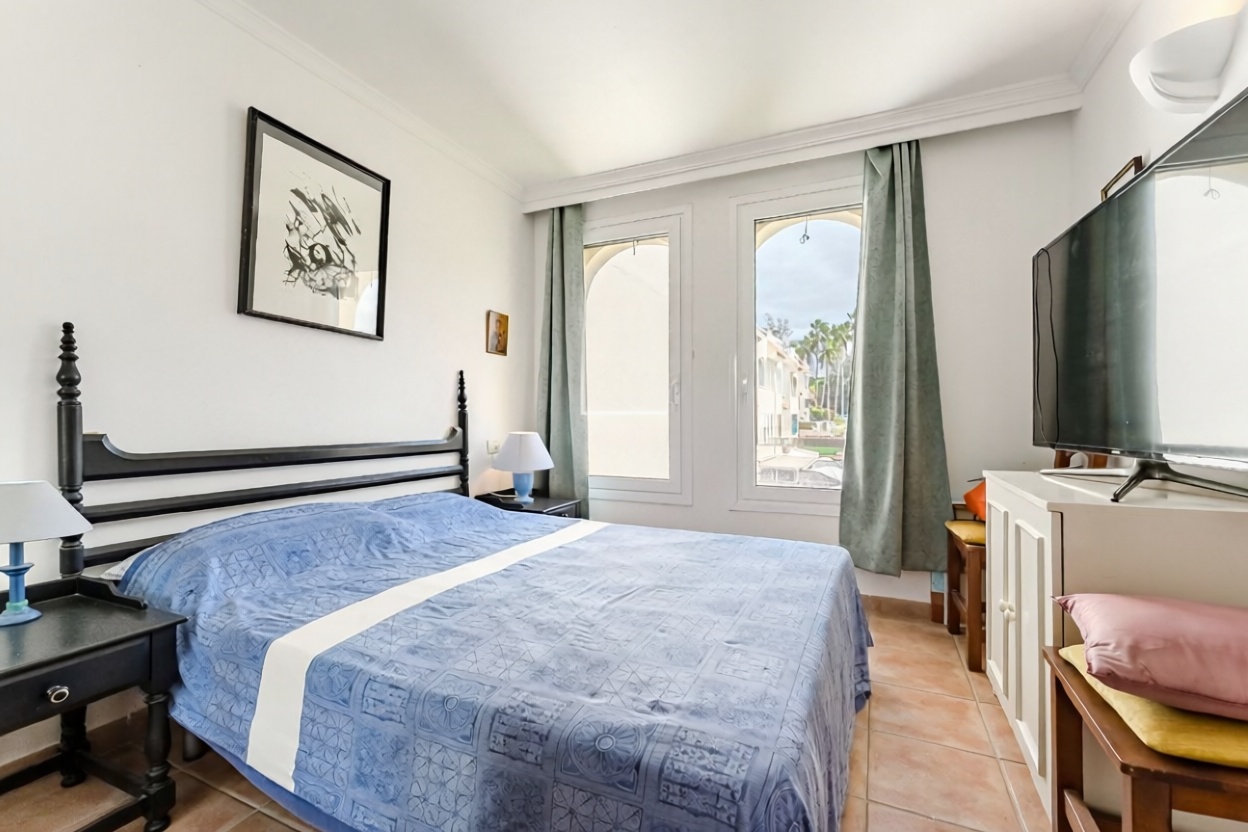 Ático en primera línea de mar en Adeje — Dormitorio