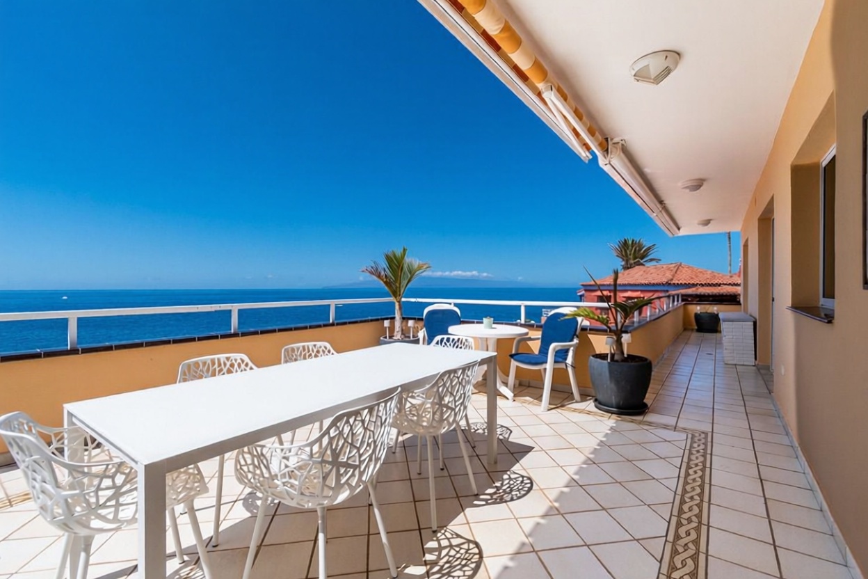 Ático em primeira linha de mar em Santiago del Teide