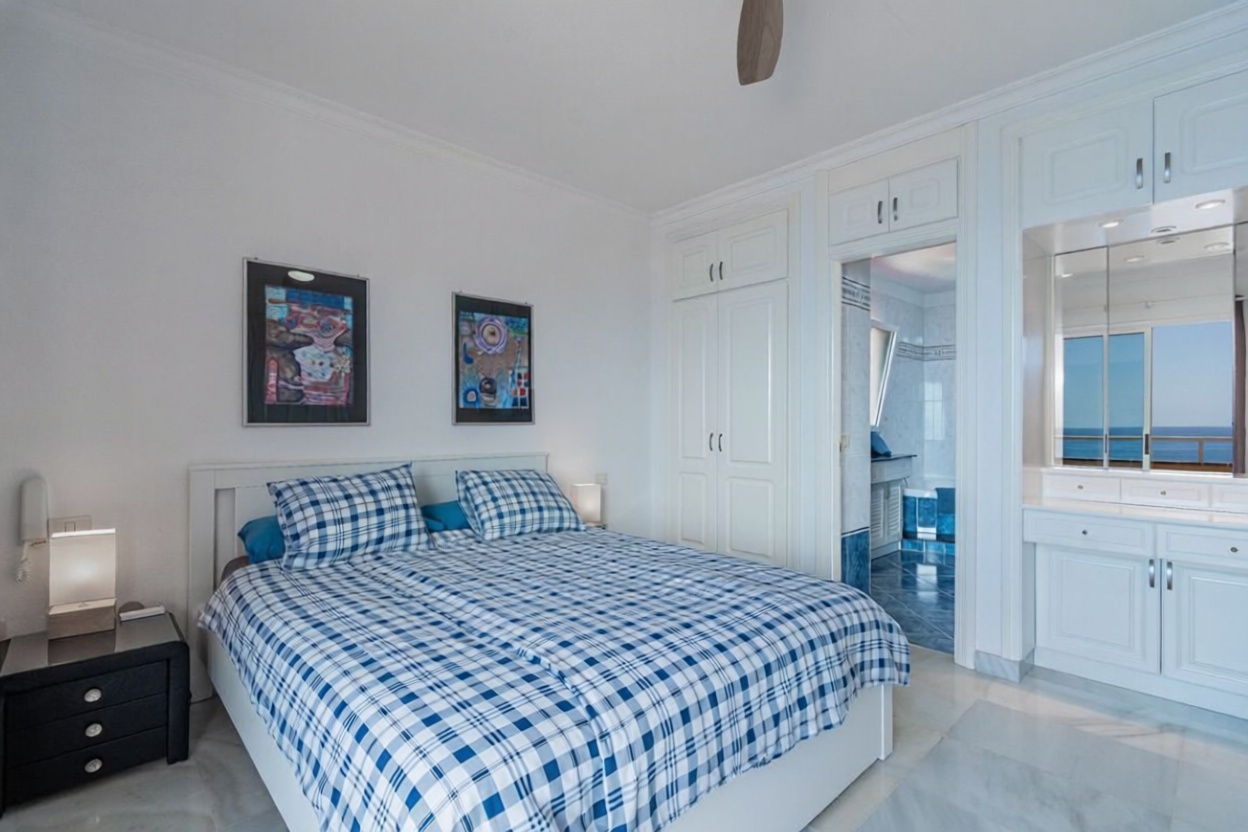 Ático en primera línea de mar en Santiago del Teide — Baño