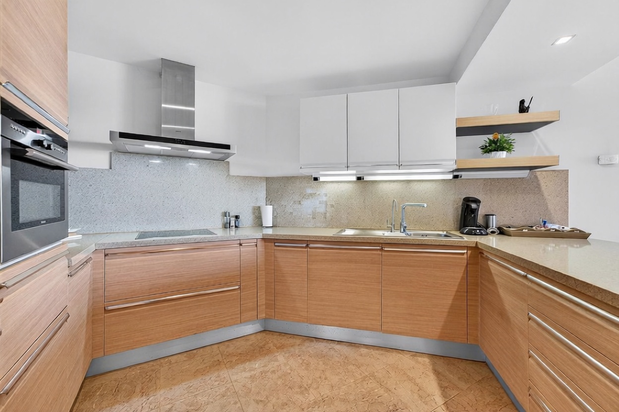 Beachfront flat in Palm Mar — Kitchen