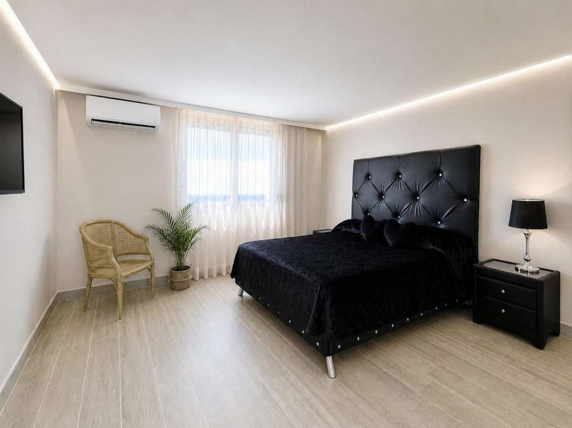 Ático en primera línea de mar en Adeje — Dormitorio