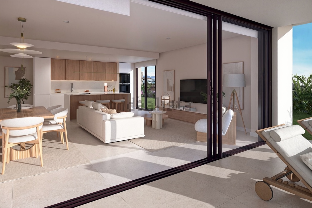 Beachfront flat in Adeje — Living room