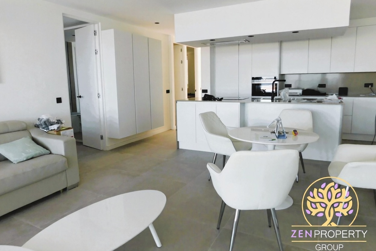Beachfront flat in Arona — Kitchen