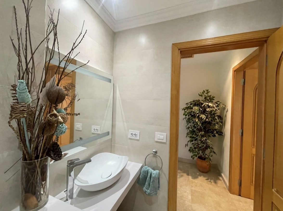 Beachfront flat in Arona — Sea terrace
