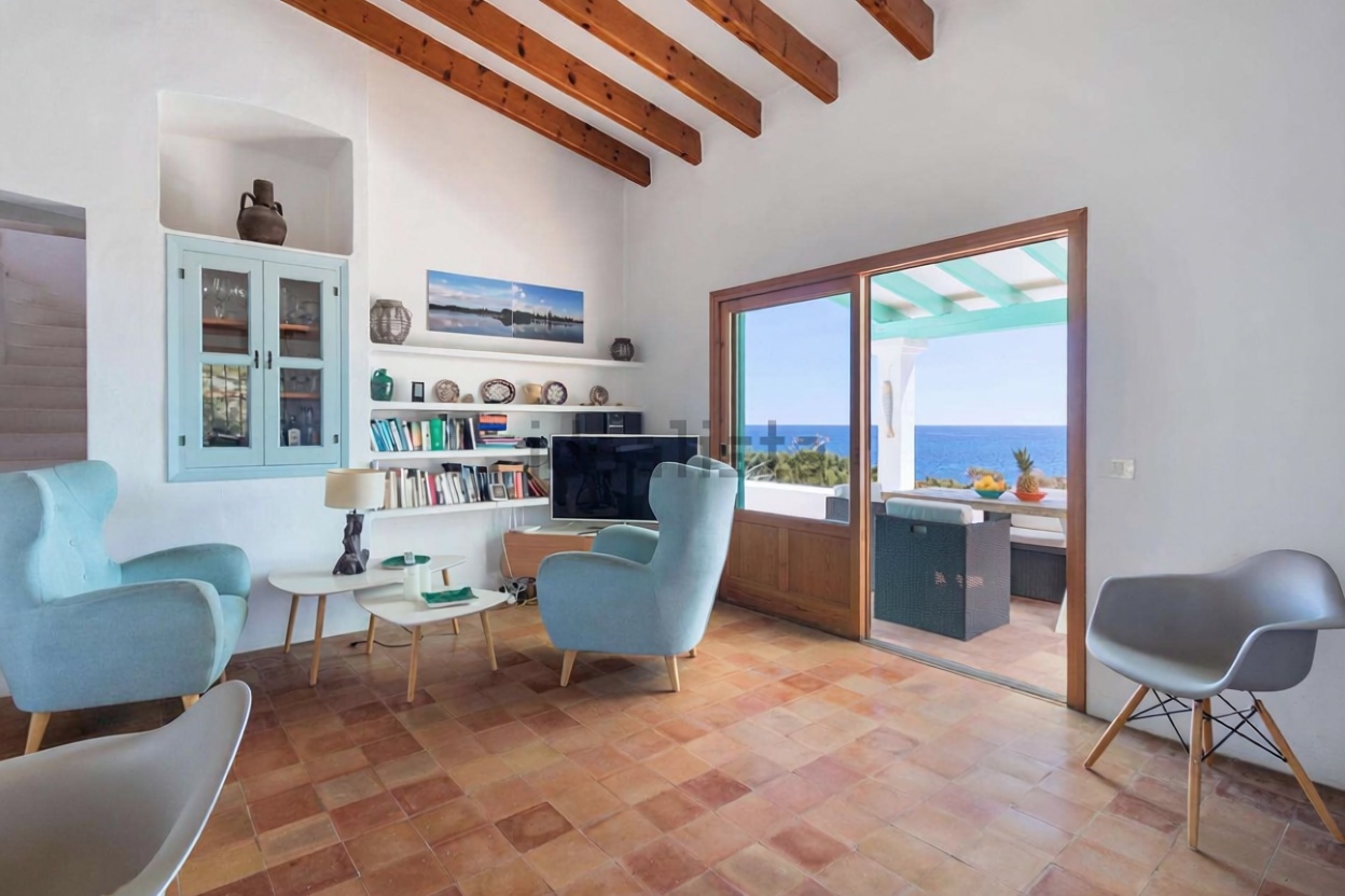 Haus mit direkter Strandzugang in Formentera — Wohnzimmer