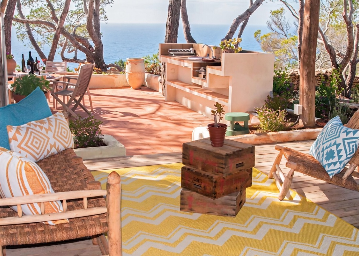 Chalet with direct beach access in Formentera — Sea terrace