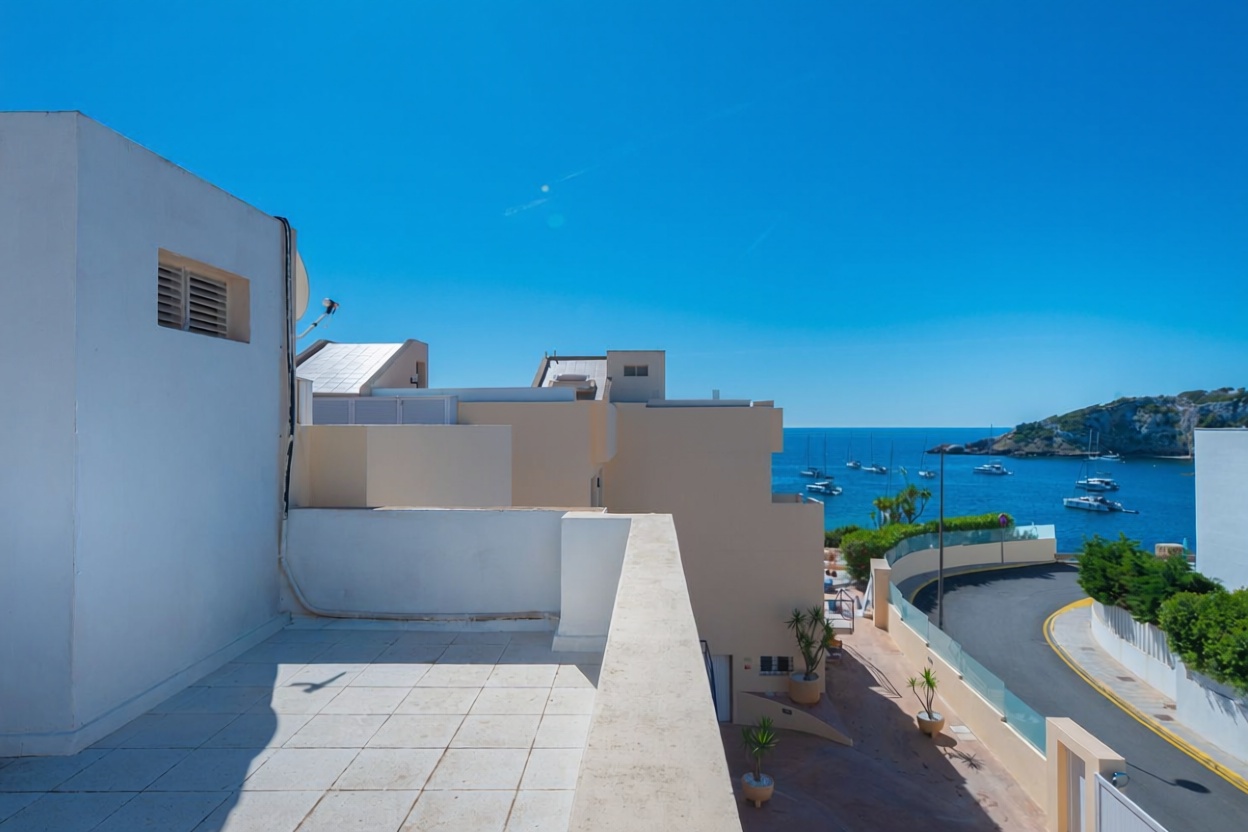 Chalet mit direkter Strandzugang in Eivissa — Meerterrasse