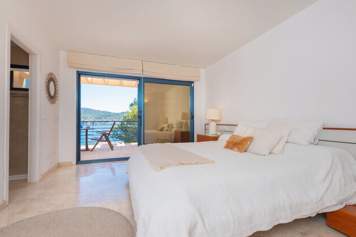 Chalet mit direkter Strandzugang in Eivissa — Schlafzimmer