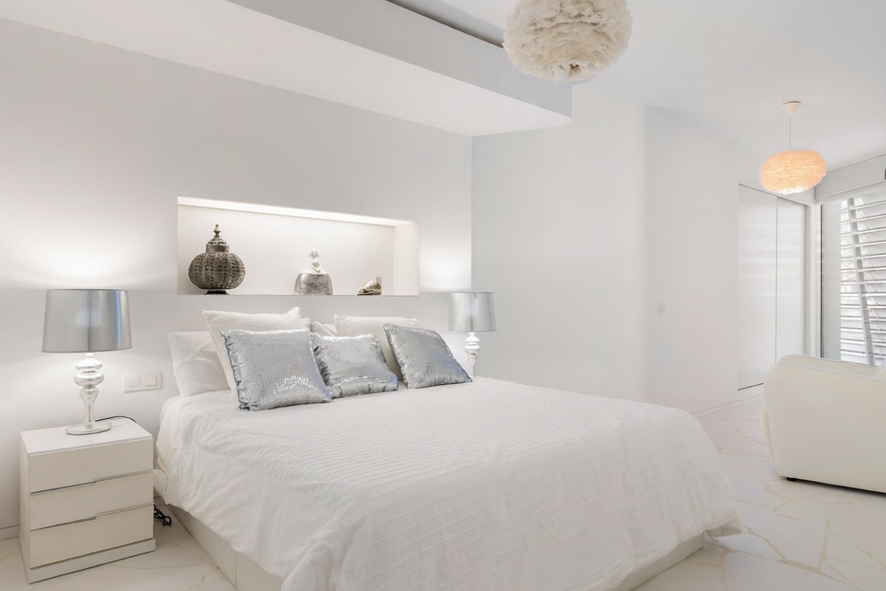 Piso en primera línea de playa en Eivissa — Dormitorio