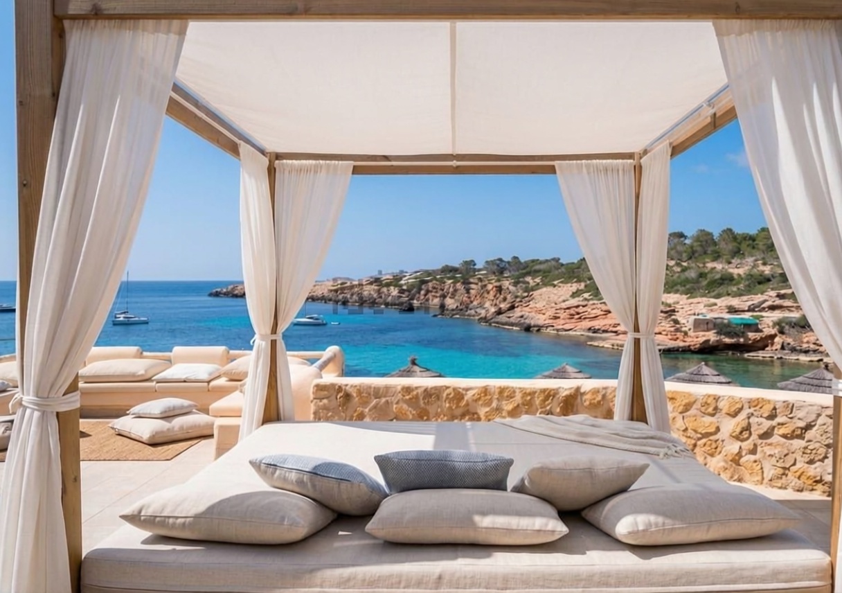 Chalet with direct beach access in Sant Josep de sa Talaia