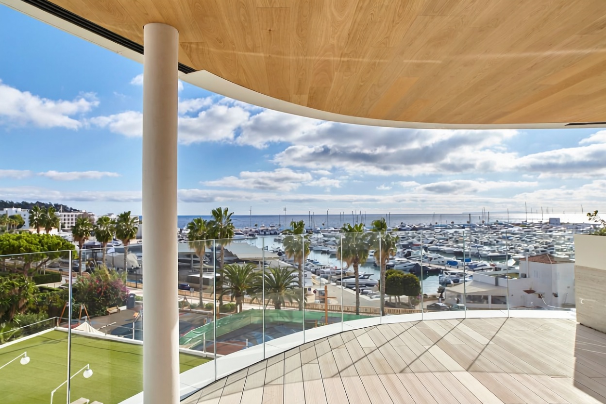 Wohnung in erste Strandlinie in Santa Eulalia del Río