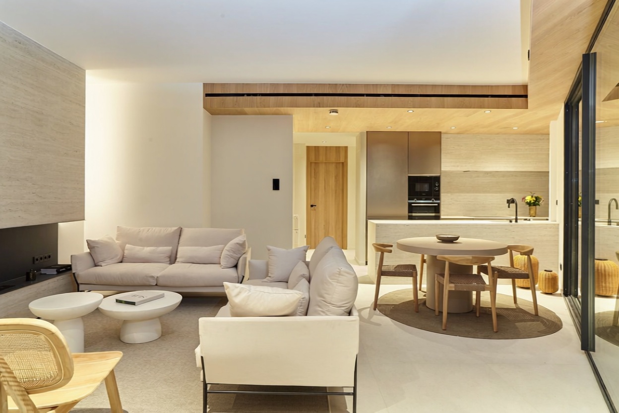 Wohnung in erste Strandlinie in Santa Eulalia del Río — Wohnzimmer