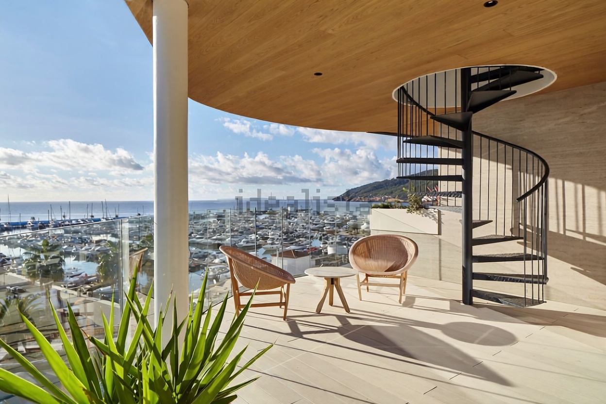 Wohnung in erste Strandlinie in Santa Eulalia del Río — Meerterrasse