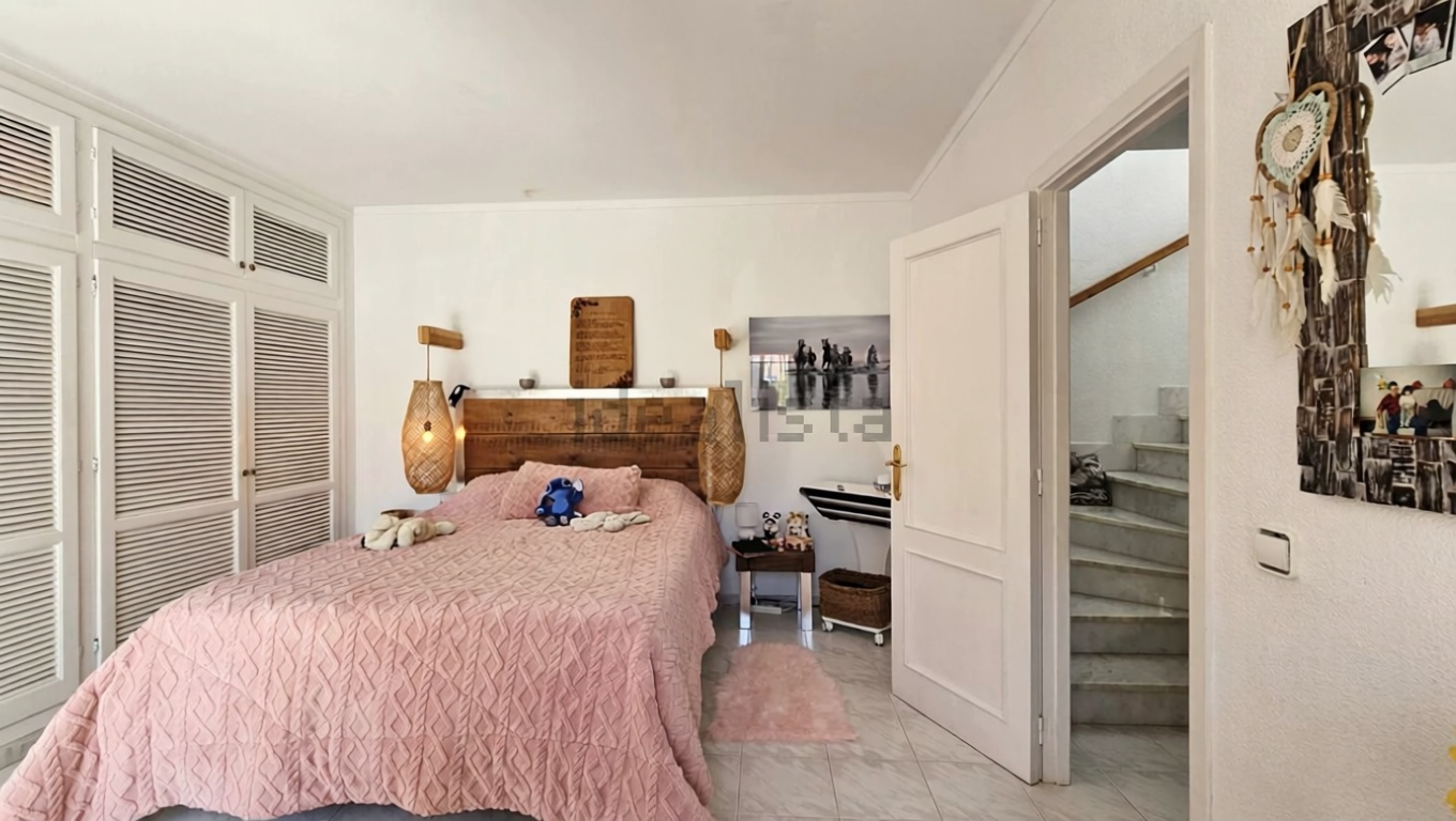 Chalet mit direkter Strandzugang in Santa Eulalia del Río — Schlafzimmer