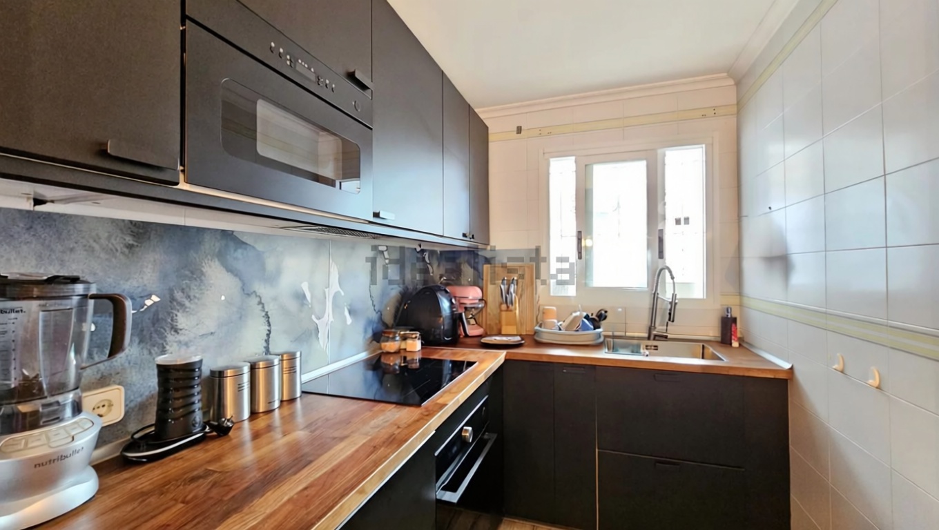 Chalet mit direkter Strandzugang in Santa Eulalia del Río — Küche