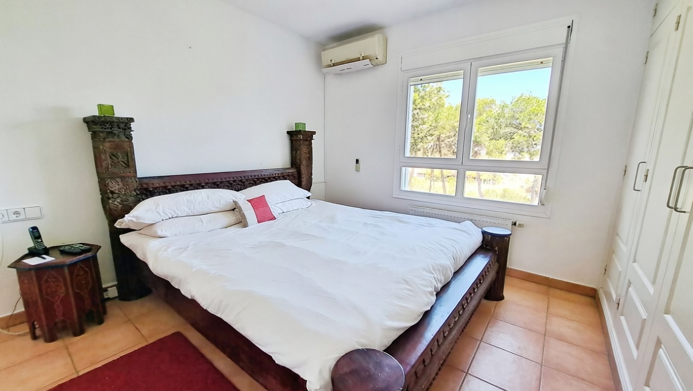Chalet com acesso direto à praia em Santa Eulalia del Río — Quarto