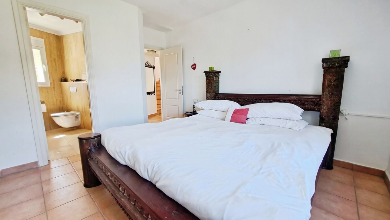 Chalet com acesso direto à praia em Santa Eulalia del Río — Quarto