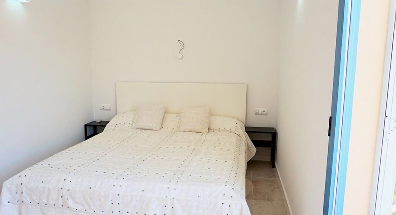 Chalet with direct beach access in Sant Josep de sa Talaia — Bedroom