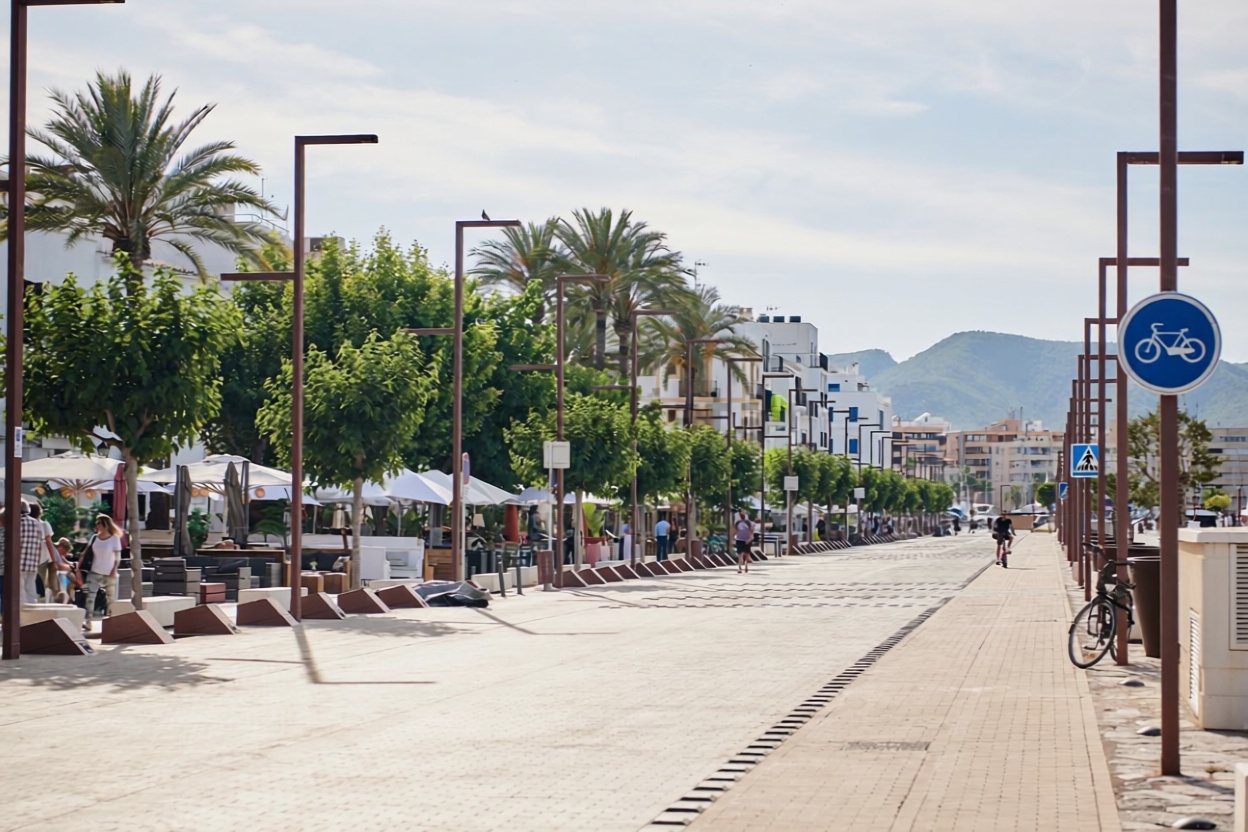 Wohnung in erste Strandlinie in Eivissa — Meerblick