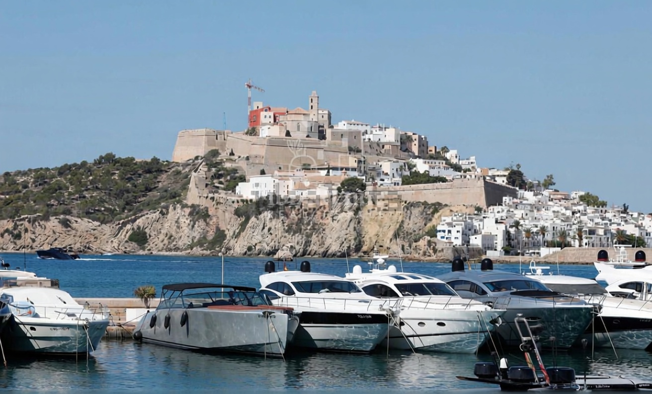Wohnung in erste Strandlinie in Eivissa