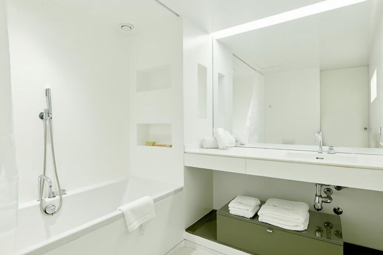 Piso en primera línea de playa en Eivissa — Baño