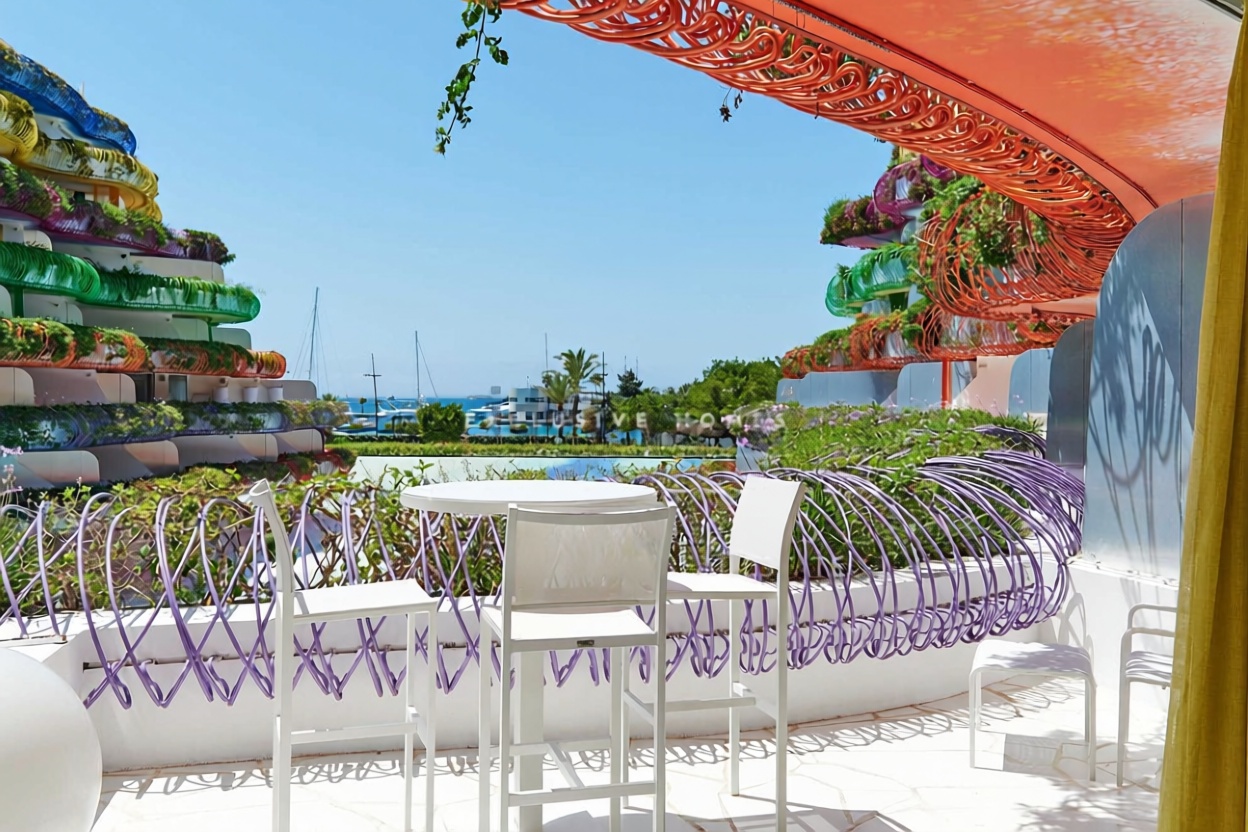 Beachfront flat in Eivissa